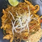 Best Chicken Pad Thai in Staten Island, NY